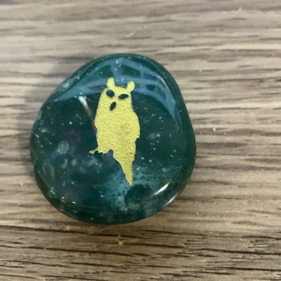 Specialty engraved gemstone 1 1/2” - Picture 2 of 4